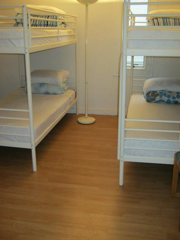 Kelowna Okanagan Lake Hostel Экстерьер фото