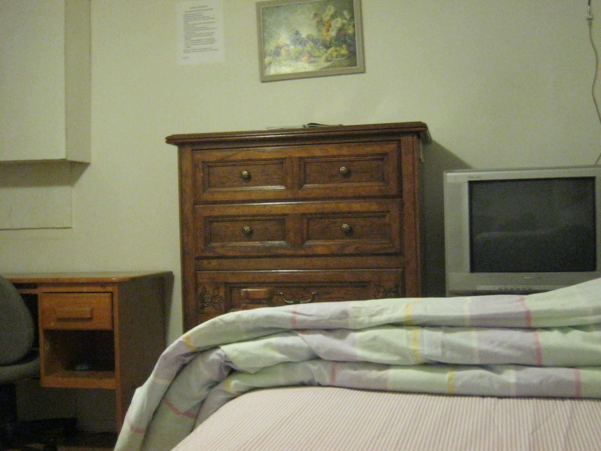 Kelowna Okanagan Lake Hostel Экстерьер фото